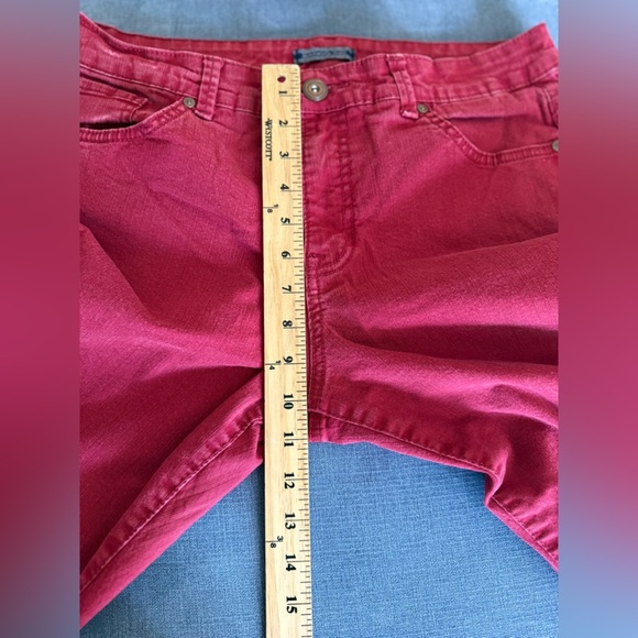 Bandolino Womens Jeans SZ 12 Red Denim Samantha Style Midrise Straight Pockets - Picture 9 of 10